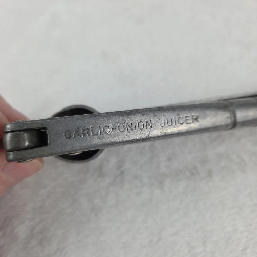 Vintage Ekco Flavorit Aluminum Garlic Onion Juicer Press USA Kitchen Utensil